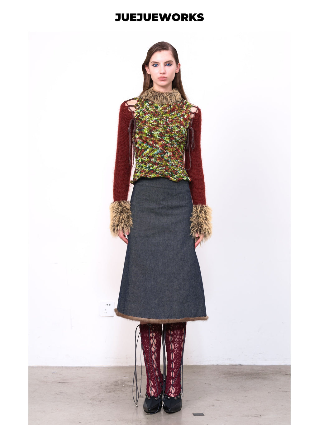 JUEJUEWORKS Christmas Color Block Knit Sweater, Furry Collar Cutout Shoulder Slim Fit High Stretch Handmade Knit Top